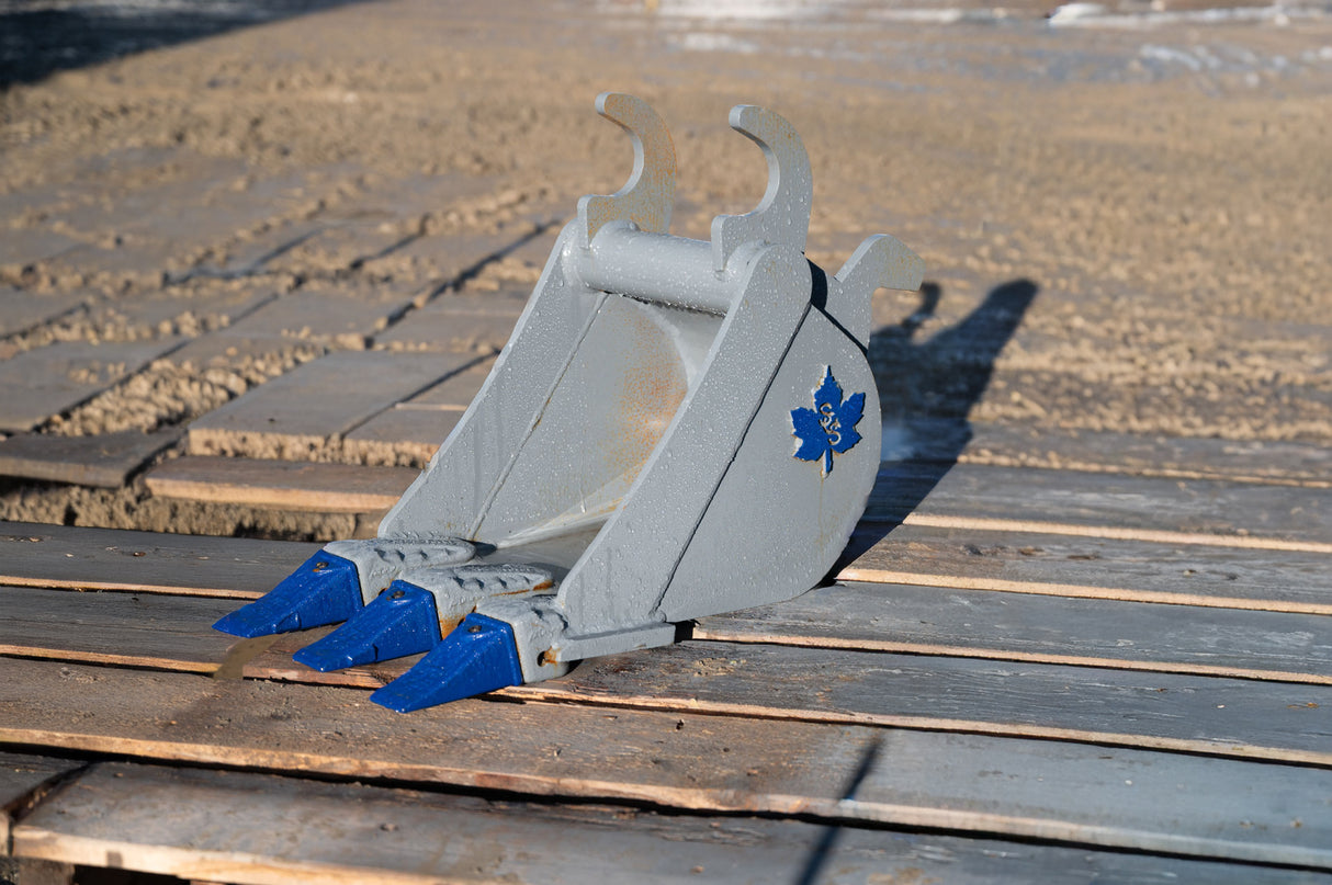 Kubota® U17 Trenching Bucket